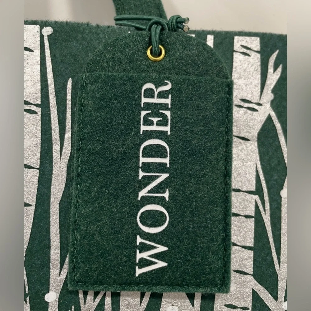 NWOT Wool Easy tote Forest green and silver
Aspens in the snow 
PERFECT NEW - Picture 3 of 6